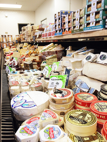 Earth Fare Greenwood cheese department