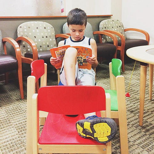 The Anti-Boredom Summer: 3 ideas to keep the kids from being bored during the summer without you having to entertain them all day long - no bucket list required! Manage screen time and let the kids learn to be their own boredom busters. Life Skills for Kids | Parenting | Kids Activities