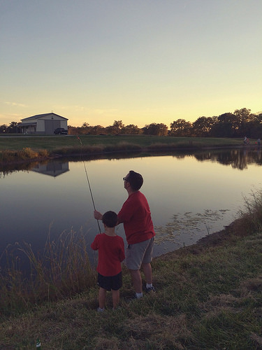The Anti-Boredom Summer: 3 ideas to keep the kids from being bored during the summer without you having to entertain them all day long - no bucket list required! Manage screen time and let the kids learn to be their own boredom busters. Life Skills for Kids | Parenting | Kids Activities
